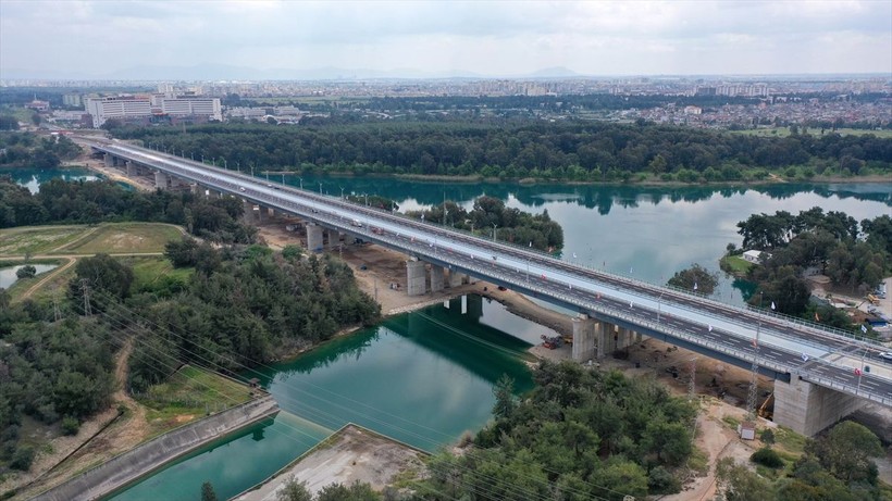 Seyhan Nehri'nin "yeni gerdanlığı", Türkiye'nin en uzun 4'üncü köprüsü, Adana 15 Temmuz Şehitler Köprüsü yarın açılıyor - Resim: 15