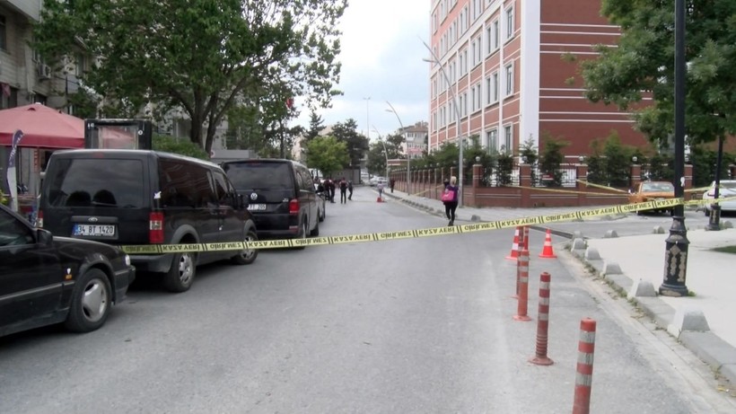 Son dakika... Büyükçekmece Adliyesi önünde silahlı çatışma çıktı! - Resim: 2