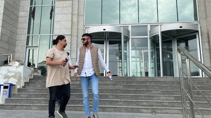 Mehmet Ali Erbil'in kendisini taciz ettiğini iddia etmişti! Şarkıcı Ece Ronay kocasından boşandı - Resim: 8