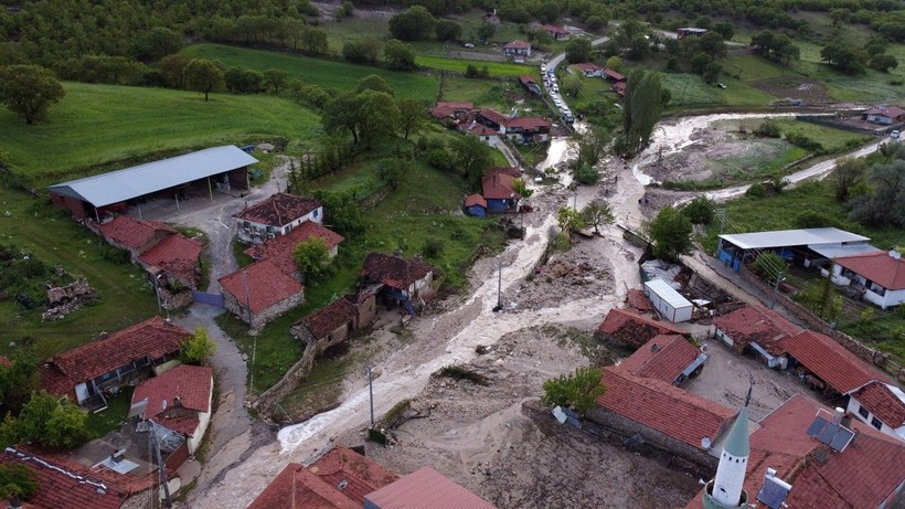 Eskişehir Seyitgazi'de kuvvetli yağış sele neden oldu: AFAD'dan açıklama geldi - Resim: 14