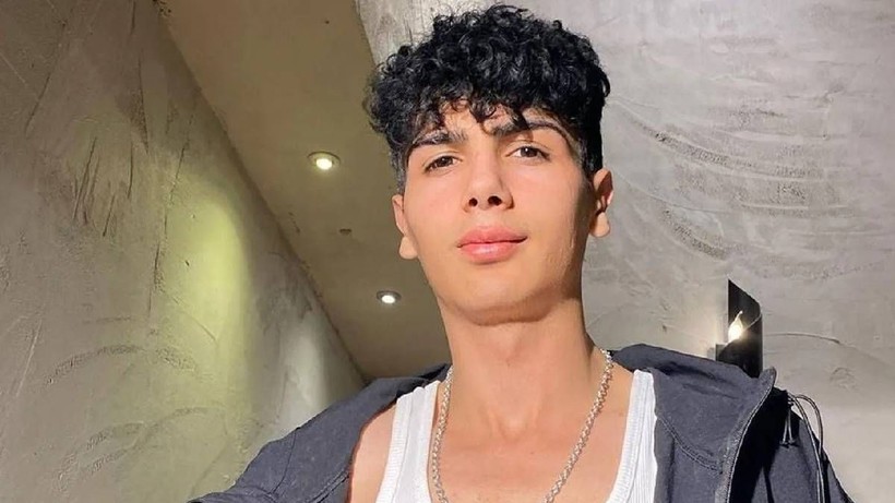 Hatay'da meydana gelen depremlerde hayatını kaybeden fenomen Taha Duymaz'ın annesi sosyal medyaya giriş yaptı: Para kazanmamız gerekiyor - Resim: 1