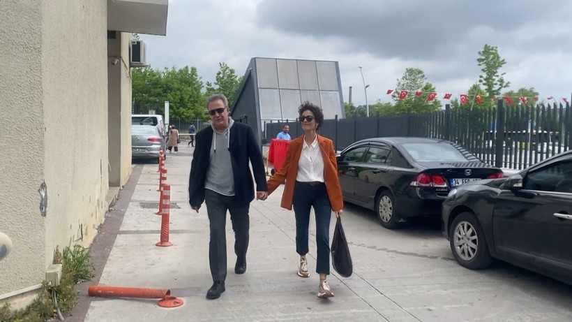 Mehmet Aslantuğ ve Arzum Onan çifti neden boşandı? Ayrılığın perde arkasına ilişkin ilk açıklama Mehmet Aslantuğ'dan geldi! Bakın boşanmayı kim istemiş... - Resim: 9