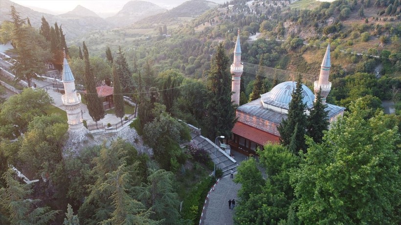İslam aleminde bayram namazı coşkusu! Camiler doldu taştı - Resim: 110
