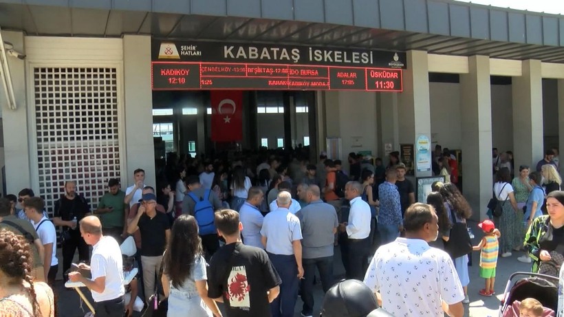 Kadıköy ve Kabataş iskelelerinde Adalar yoğunluğu - Resim: 11