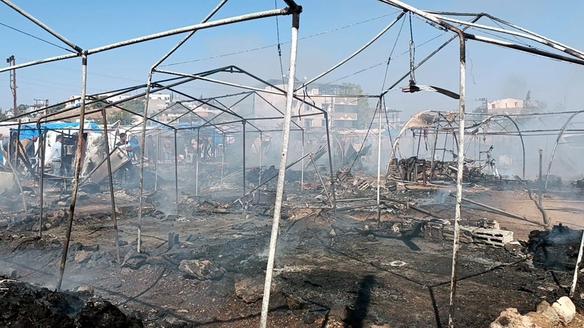Deprem bölgesinde bir felaket daha! Hatay'da depremzedelerin kaldığı onlarca çadır kül oldu - Resim: 5
