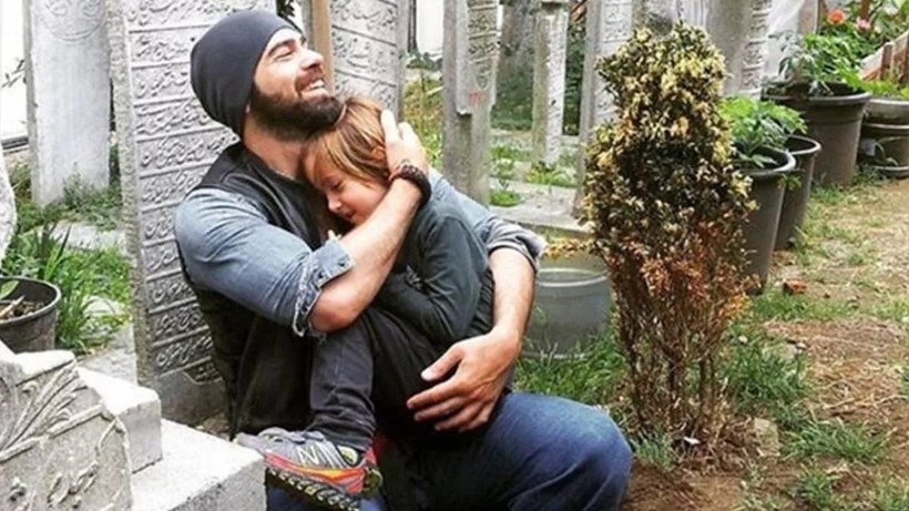 Fahriye Evcen ile Burak Özçivit'in küçük oğlu Kerem ilk kez görüntülendi! Karan Özçivit'in kardeşi bakın kime benziyor? - Resim: 14