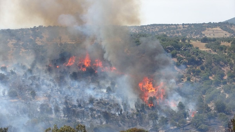 Çanakkale'de yangın sürüyor: 6 köy boşaltılacak - Resim: 7