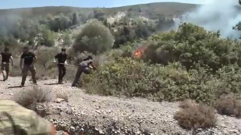 Yunanistan'da yangınlar devam ediyor: Mühimmat deposu patladı! - Resim: 23