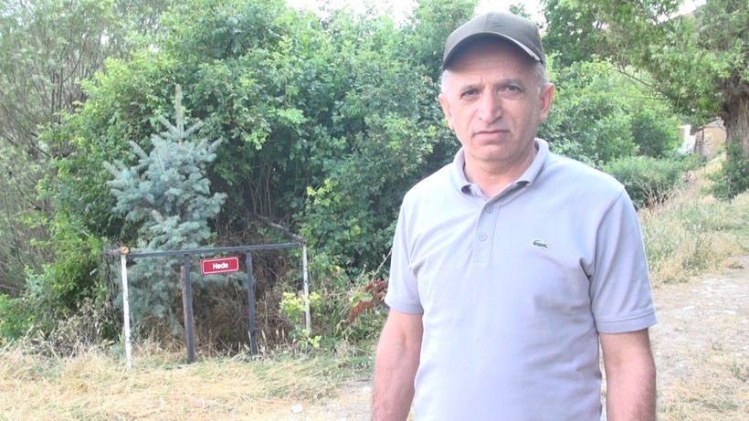 Hayatını kaybeden kadınların isimlerini verip ağaç dikiyor! - Resim: 12