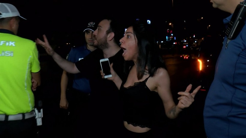 Sarhoşların Bağdat Caddesi'ndeki polise şovu ters kelepçe ile bitti - Resim: 7