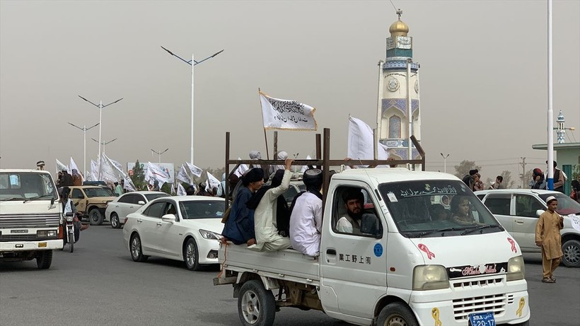 Taliban yönetimi ülkeye hakim olmasının 2. senesini kutladı - Resim: 1