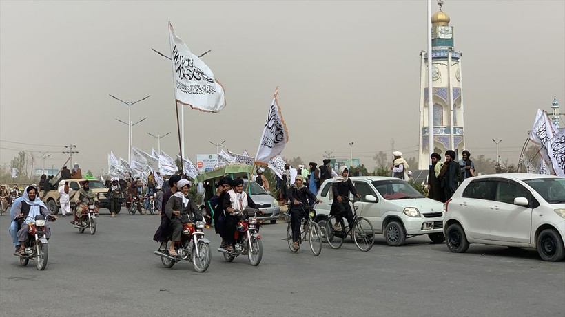 Taliban yönetimi ülkeye hakim olmasının 2. senesini kutladı - Resim: 25