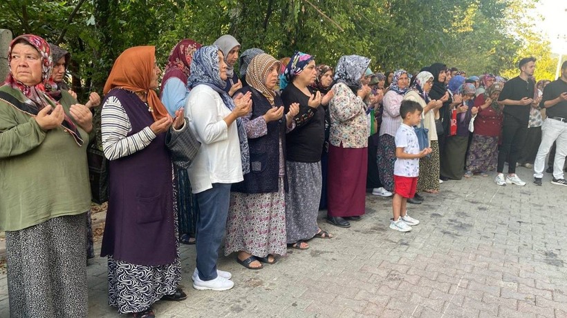 Zonguldak'taki baltalı vahşette kan donduran detaylar! Dehşetten 1 gün önce bakın neler olmuş - Resim: 9