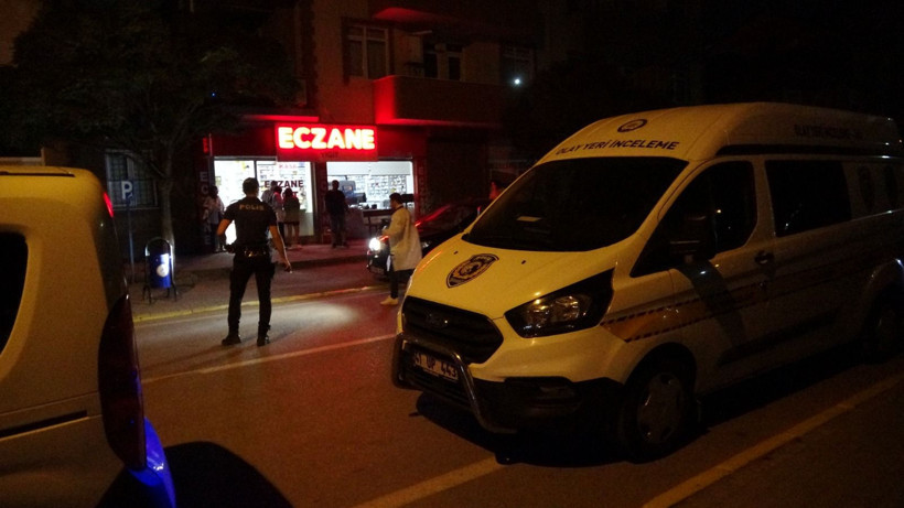 Cadde ortasında bir kadını öldürüp, parkta intihar etti - Resim: 6