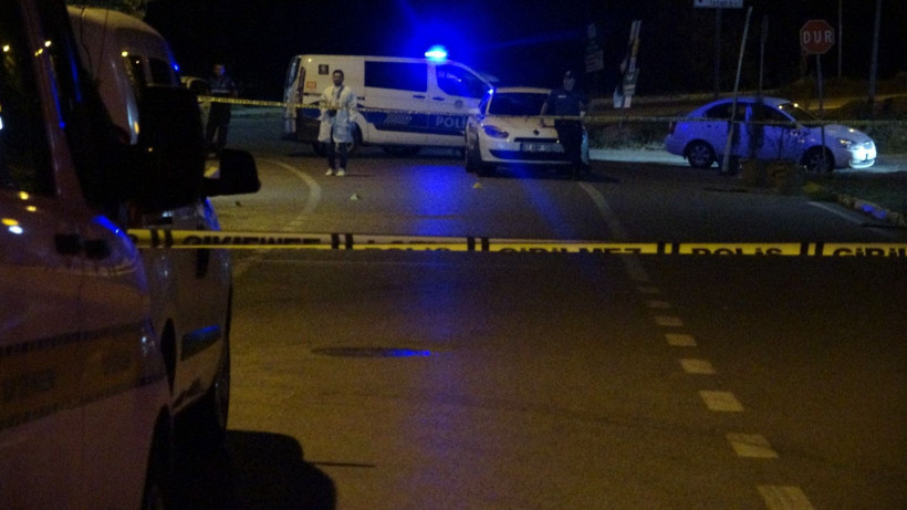 Cadde ortasında bir kadını öldürüp, parkta intihar etti - Resim: 5