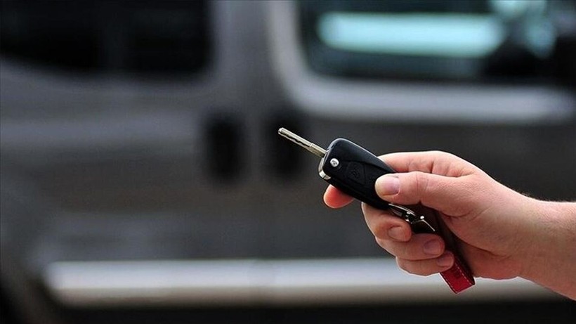 Araba almayı düşünenler dikkat! İkinci el otomobilde balon patladı fiyatlarda düşüş başladı - Resim: 13