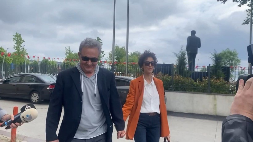 Mehmet Aslantuğ ve Arzum Onan 27 yıllık evliliklerini tek celsede bitirmişti! İlk kez açıklama yaptı: Ayrılığı ben istemedim - Resim: 8