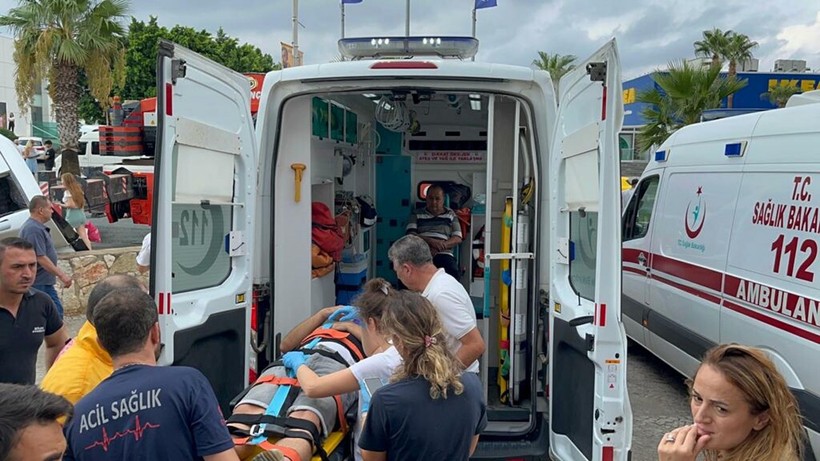 Bodrum'da can pazarı! Midibüs dere yatağına düştü! Çok sayıda yaralı - Resim: 6