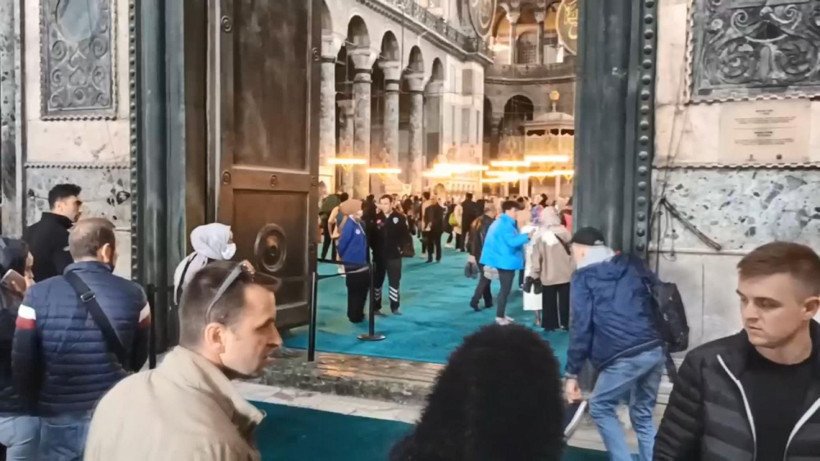 Ayasofya Camii'nde restorasyon: İbadet ve ziyarete açık olacak - Resim: 2