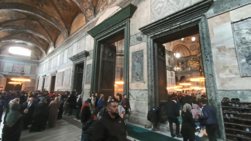 Ayasofya Camii'nde restorasyon: İbadet ve ziyarete açık olacak - Resim: 5