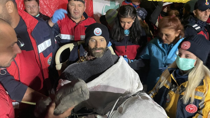 ABD'li dağcı Mark Dickey mahsur kaldığı Morca Mağarası'ndan 9'uncu gününde kurtarıldı! İşte film gibi operasyon - Resim: 1