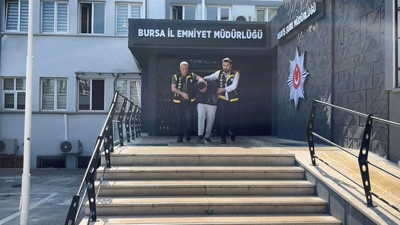 Bursa’da kanlı infaz! Sosyal medyadan dehşet anlarını canlı yayınladı - Resim: 8