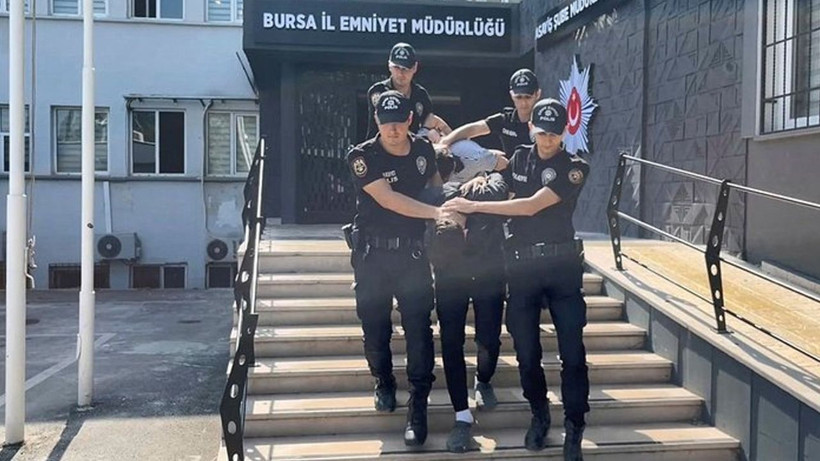 Bursa’da kanlı infaz! Sosyal medyadan dehşet anlarını canlı yayınladı - Resim: 10