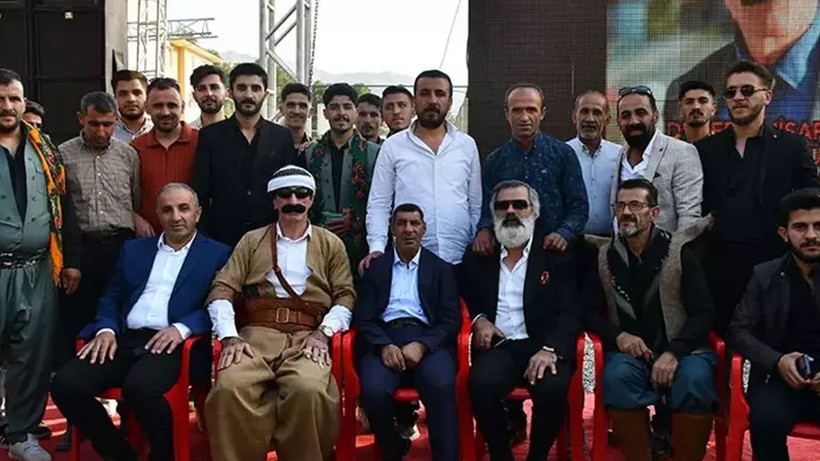 Tıvorlu İsmail oğlunu evlendirdi! Düğünde takılan takı dudak uçuklattı - Resim: 11