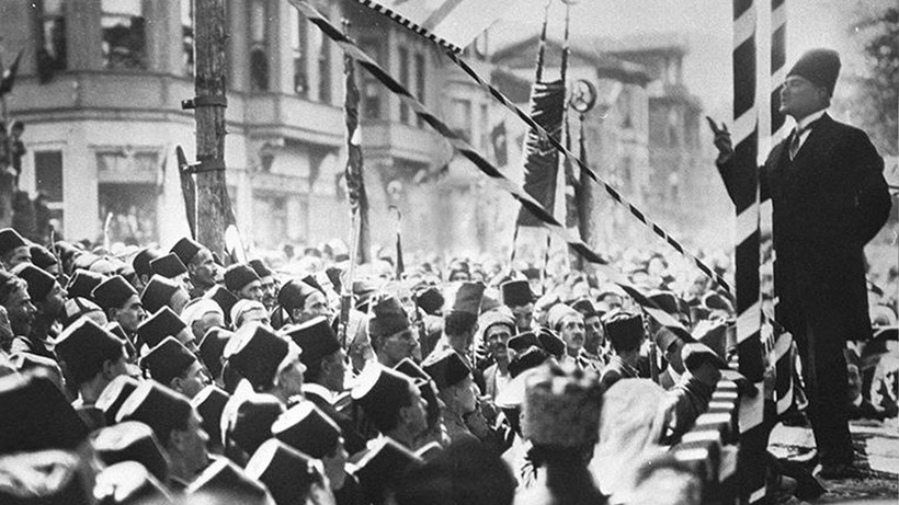 Cumhuriyet'in yüzüncü yılına özel: 100 fotoğrafla Atatürk'ün anıları - Resim: 88