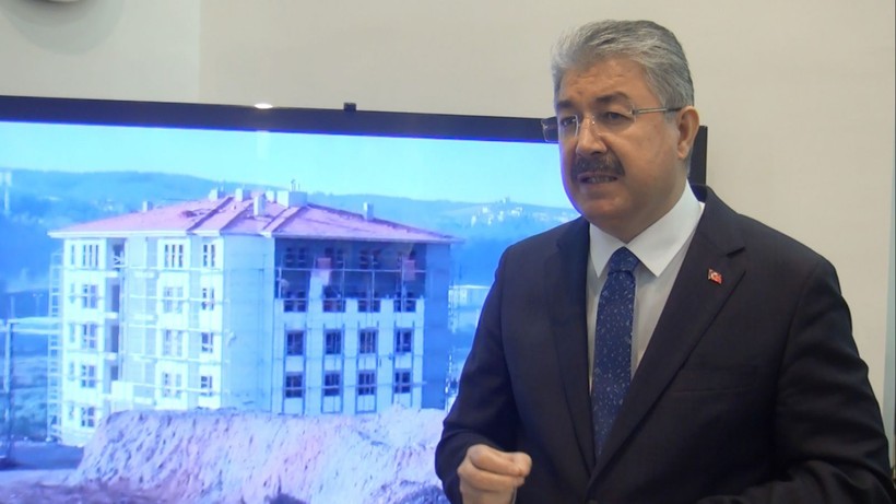 Vali Erdinç Yılmaz'dan Özgür Özel'e cevap: Osmaniye’de 1351 konut aralık ayında teslim edilecek - Resim: 6