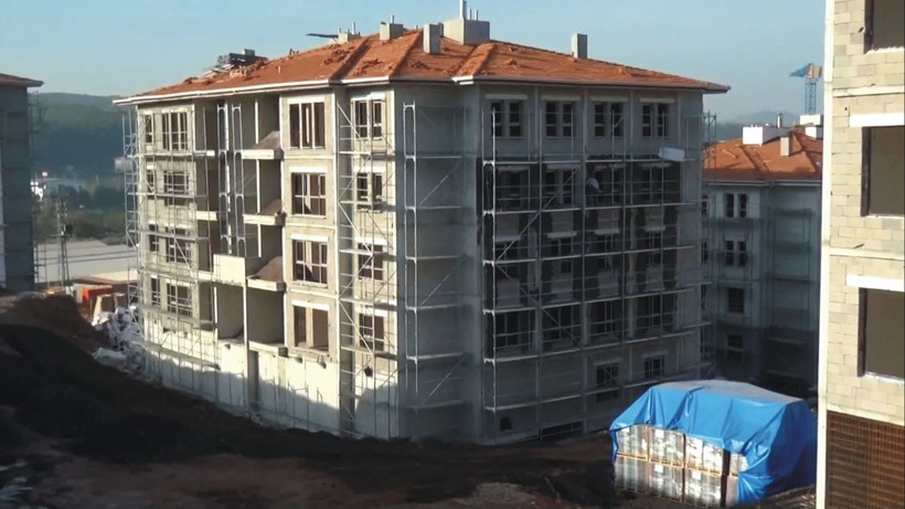 Vali Erdinç Yılmaz'dan Özgür Özel'e cevap: Osmaniye’de 1351 konut aralık ayında teslim edilecek - Resim: 5