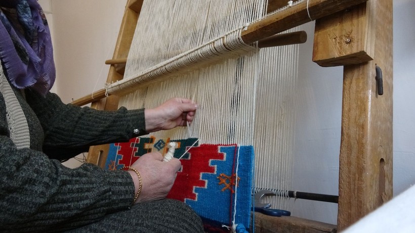 500 yıllık kilim dokuma sanatını hala devam ettiriyor - Resim: 5