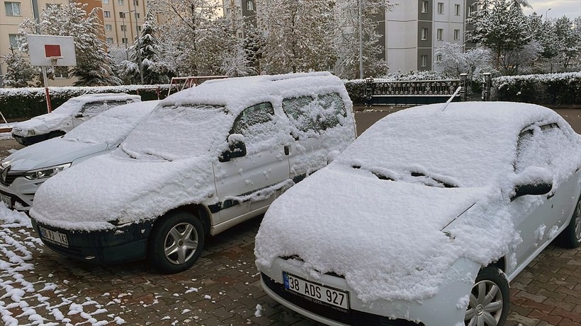Başkent Ankara beyaz masalı yaşıyor! Yurt genelinden kar manzaraları ❄️☃️🧤 - Resim: 38