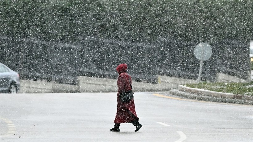 Başkent Ankara beyaz masalı yaşıyor! Yurt genelinden kar manzaraları ❄️☃️🧤 - Resim: 4