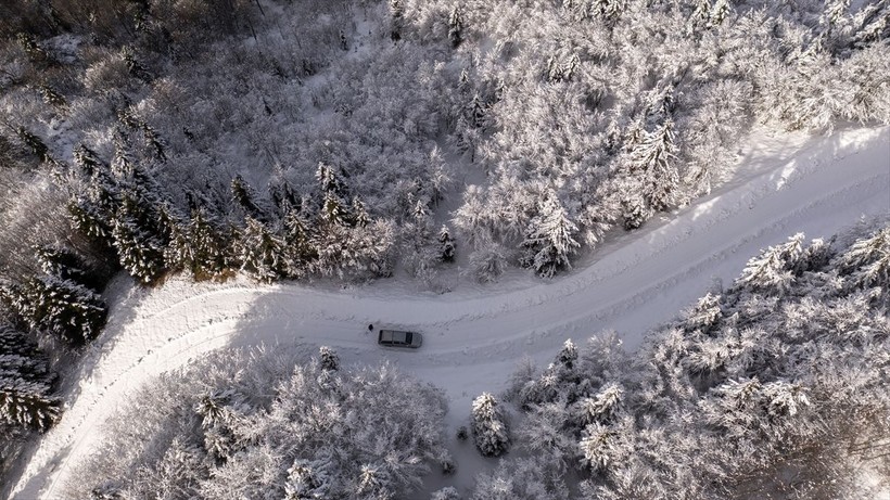 Rize'nin yüksek kesimlerinde kar yağışı etkisini gösterdi! Manzara büyüledi - Resim: 10