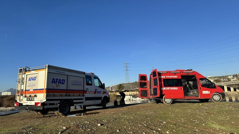 Kahramanmaraş'ta oyun oynarken nehre düşen ve kaybolan çocuğu arama çalışmaları devam ediyor - Resim: 9