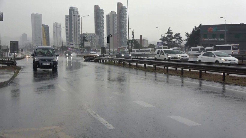 Mont, atkı, eldiven, şemşiye ne varsa çıkarın! İstanbul, Ankara ve İzmir'de kar ve yağmur uyarısı geldi | 2 Ocak 2024 il il hava durumu - Resim: 18