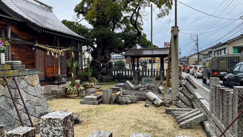 Japonya'da meydana gelen depremlerde hayatını kaybedenlerin sayısı 78'e yükseldi - Resim: 35