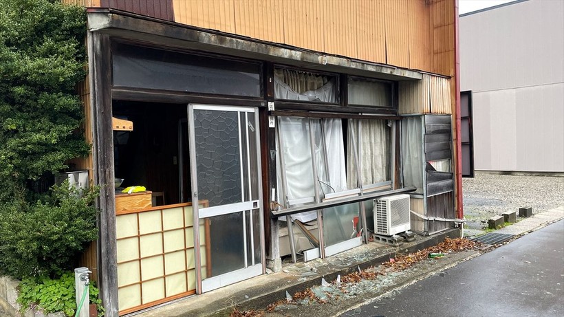 Japonya'da meydana gelen depremlerde hayatını kaybedenlerin sayısı 78'e yükseldi - Resim: 38