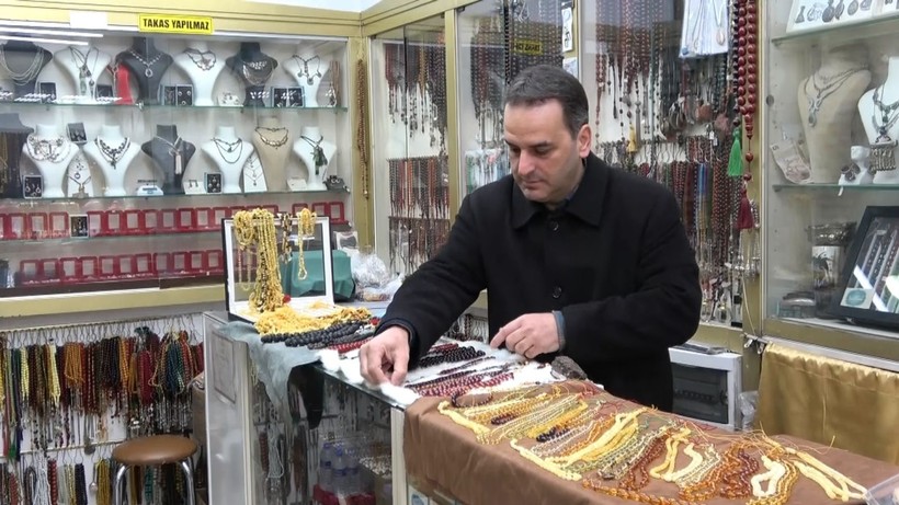 Bursa'da balinanın kusmuğundan yapılan tespihler 6 bin liradan başlıyor! - Resim: 7