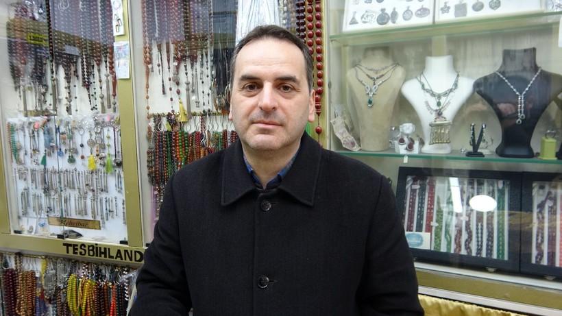 Bursa'da balinanın kusmuğundan yapılan tespihler 6 bin liradan başlıyor! - Resim: 2