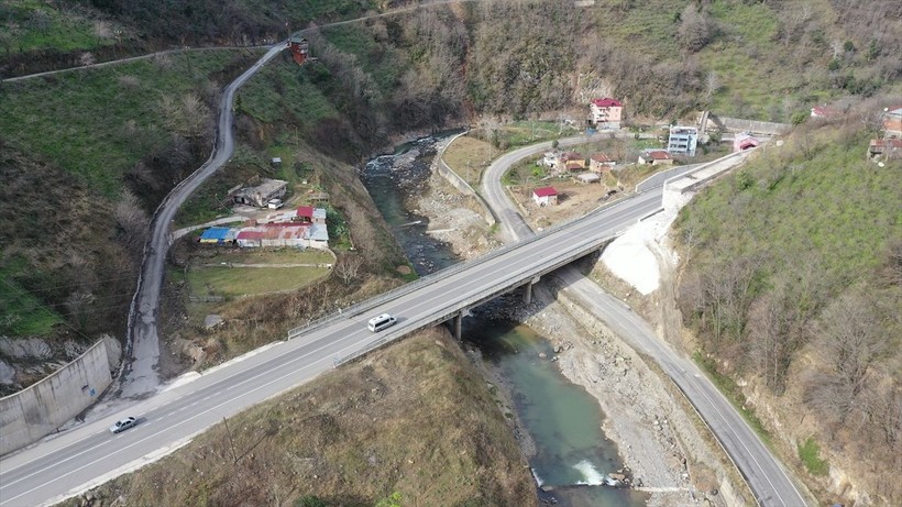 Doğu Karadeniz'i İç Anadolu'ya bağlayan Dereli kara yolu ulaşım süresini kısalttı - Resim: 6