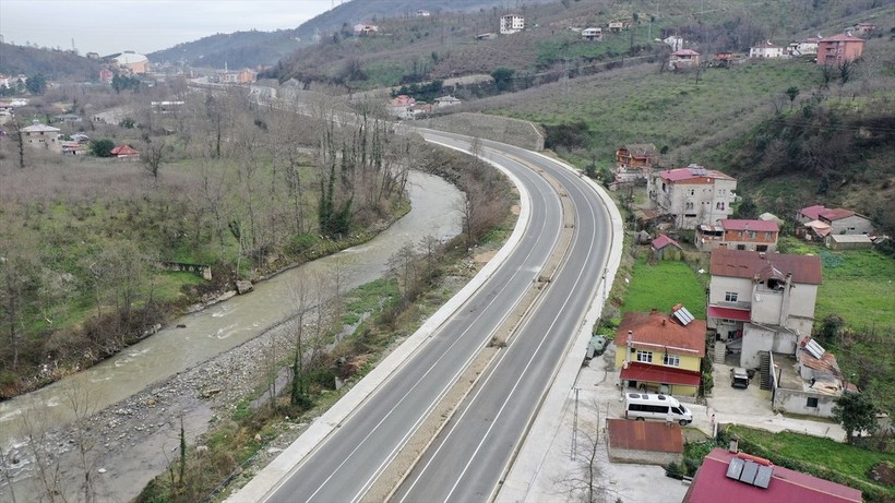 Doğu Karadeniz'i İç Anadolu'ya bağlayan Dereli kara yolu ulaşım süresini kısalttı - Resim: 8