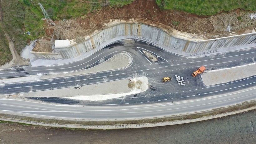 Doğu Karadeniz'i İç Anadolu'ya bağlayan Dereli kara yolu ulaşım süresini kısalttı - Resim: 11