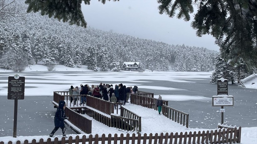 Kartalkaya ve Bolu'da kar yağışı etkili oldu! Ortaya çıkan görüntüler mest etti - Resim: 7
