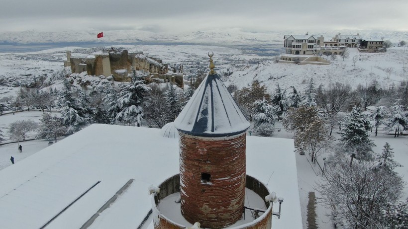 Harput'a kar yağdı, ortaya kartpostallık görüntüler çıktı - Resim: 10