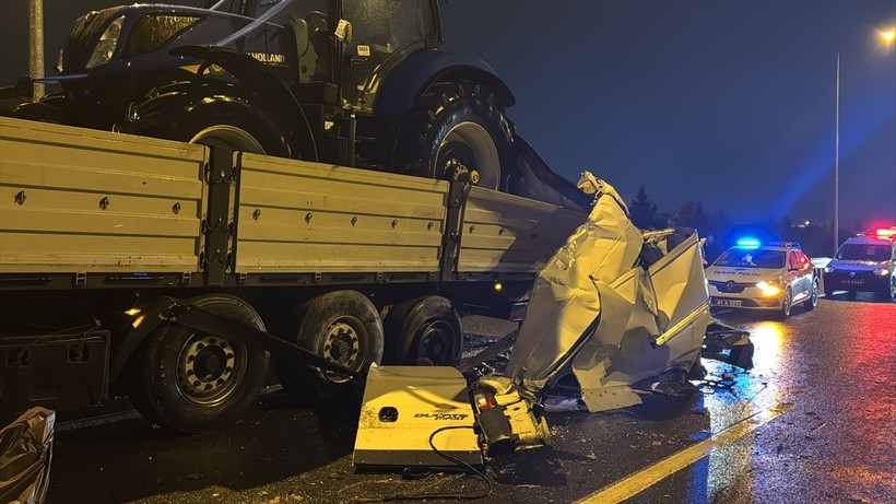 Kocaeli'de 3 aracın birbirine girdiği kazada 1 kişi yaralandı - Resim: 3