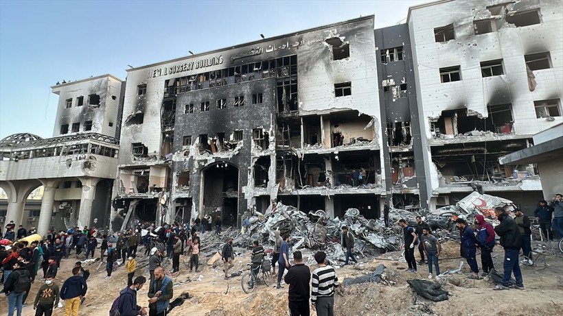 Soykırımcı İsrail ordusu, Şifa Hastanesi'ni yerle bir ettikten sonra çekildi - Resim: 97