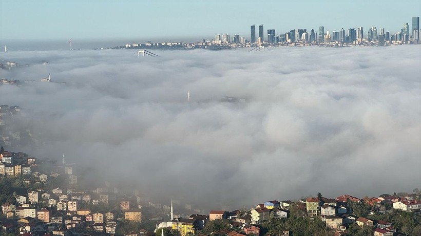 İstanbul'da bayram tatili için yola çıkanlar sis şaşkınlığı yaşadı - Resim: 13