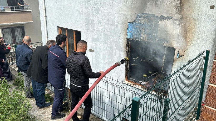 Evde çıkan yangında mahsur kalan 7 yaşındaki Hazal öldü - Resim: 5
